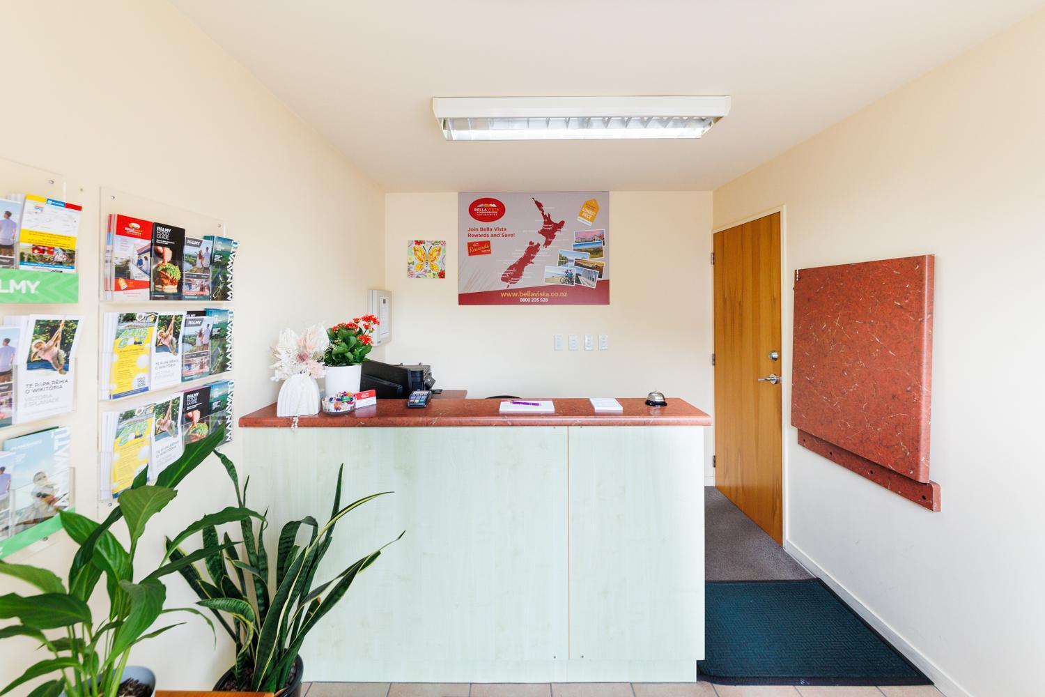 Bella Vista Motel Палмерстън Норт Екстериор снимка